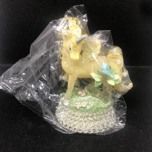 The Hamilton Collection Unicorn figurine.